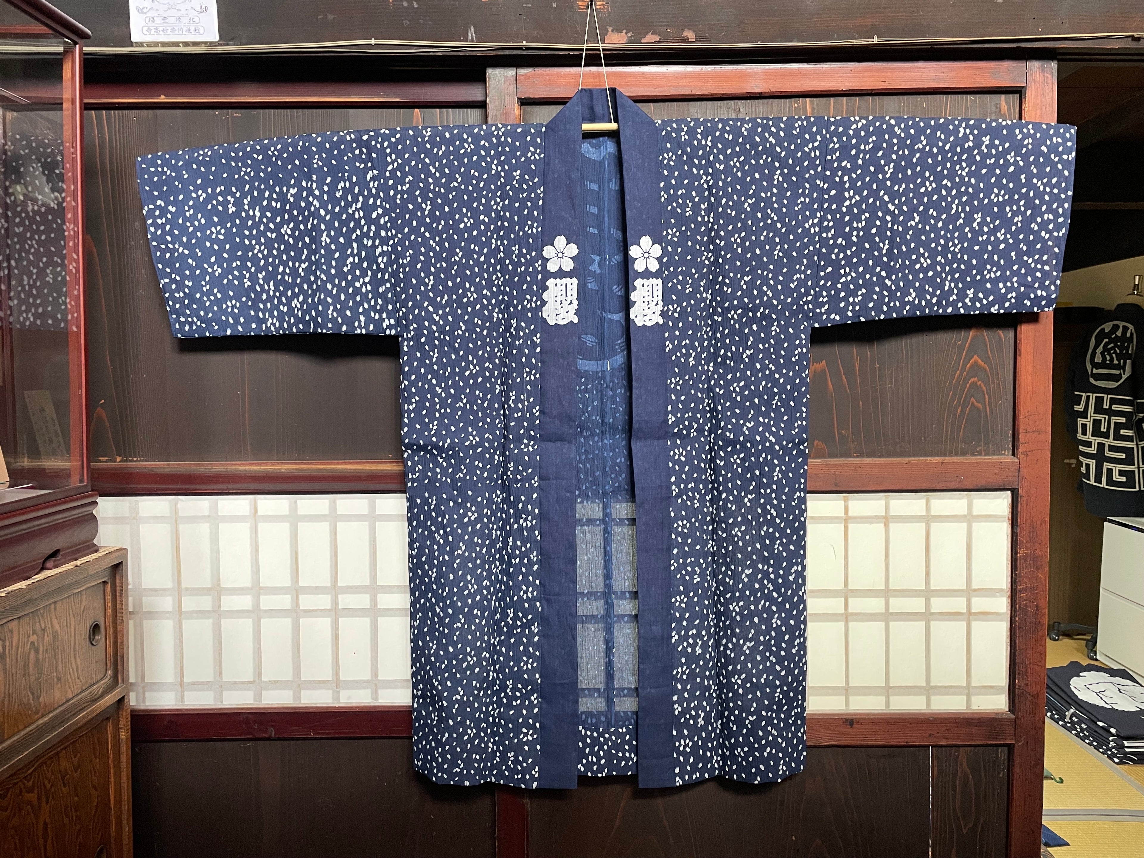 Traditional Hanten Sakura Indigo Linen Haori – Ojiya Chijimi (Ramie)