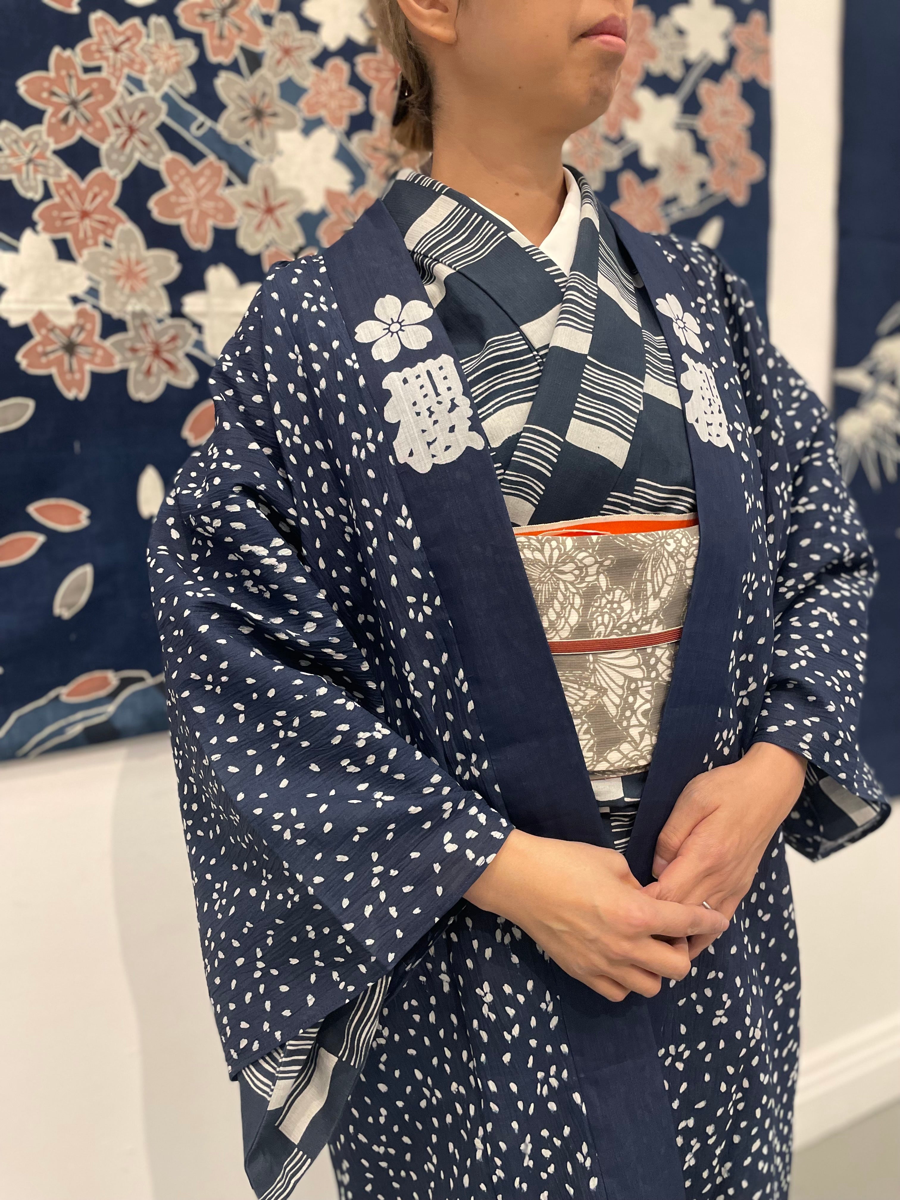 Traditional Hanten Sakura Indigo Linen Haori – Ojiya Chijimi (Ramie)